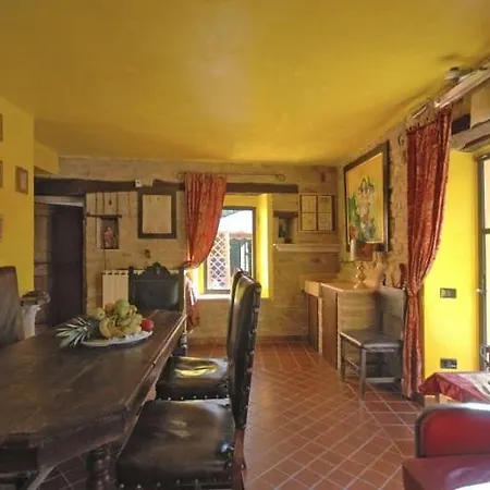 Pesaro Sleeps 12 Вилла *