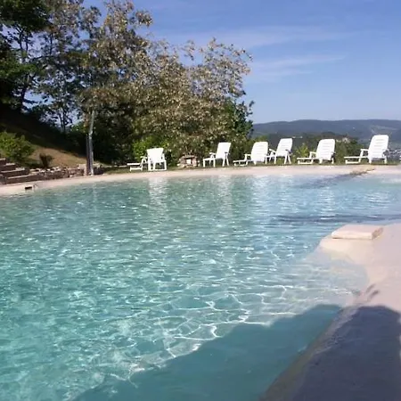Pesaro Sleeps 12 * Урбино